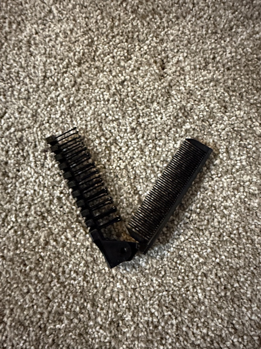 🎁free with any purchase ! Black Foldable Hair Comb Duo